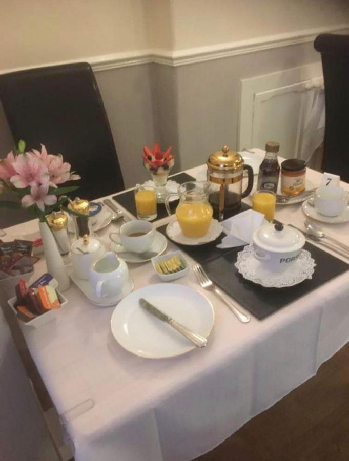 Crowndale Torquay - Exclusively For Adults Bed and Breakfast Εξωτερικό φωτογραφία