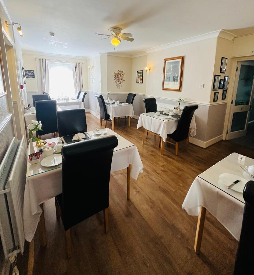 Crowndale Torquay - Exclusively For Adults Bed and Breakfast Εξωτερικό φωτογραφία