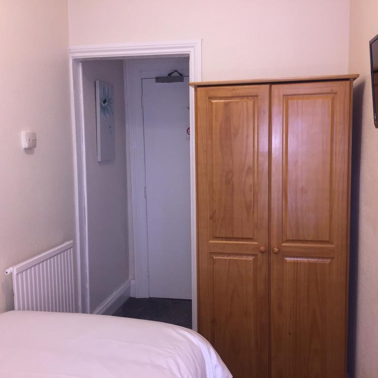 Crowndale Torquay - Exclusively For Adults Bed and Breakfast Εξωτερικό φωτογραφία