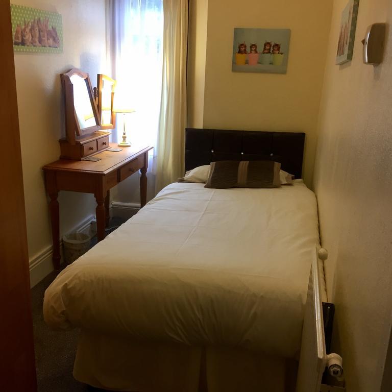 Crowndale Torquay - Exclusively For Adults Bed and Breakfast Εξωτερικό φωτογραφία